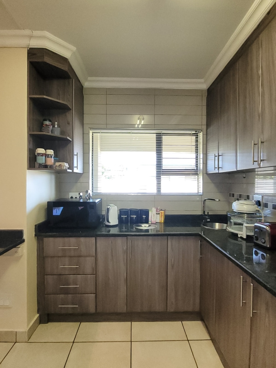 3 Bedroom Property for Sale in Grimbeeck Park North West